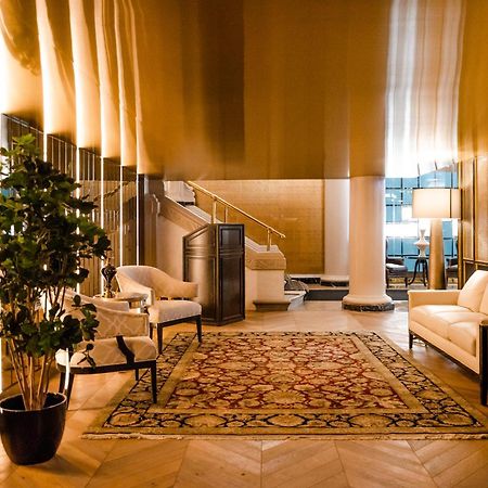 Hotel Birks Montreal Exterior foto The lobby of the hotel